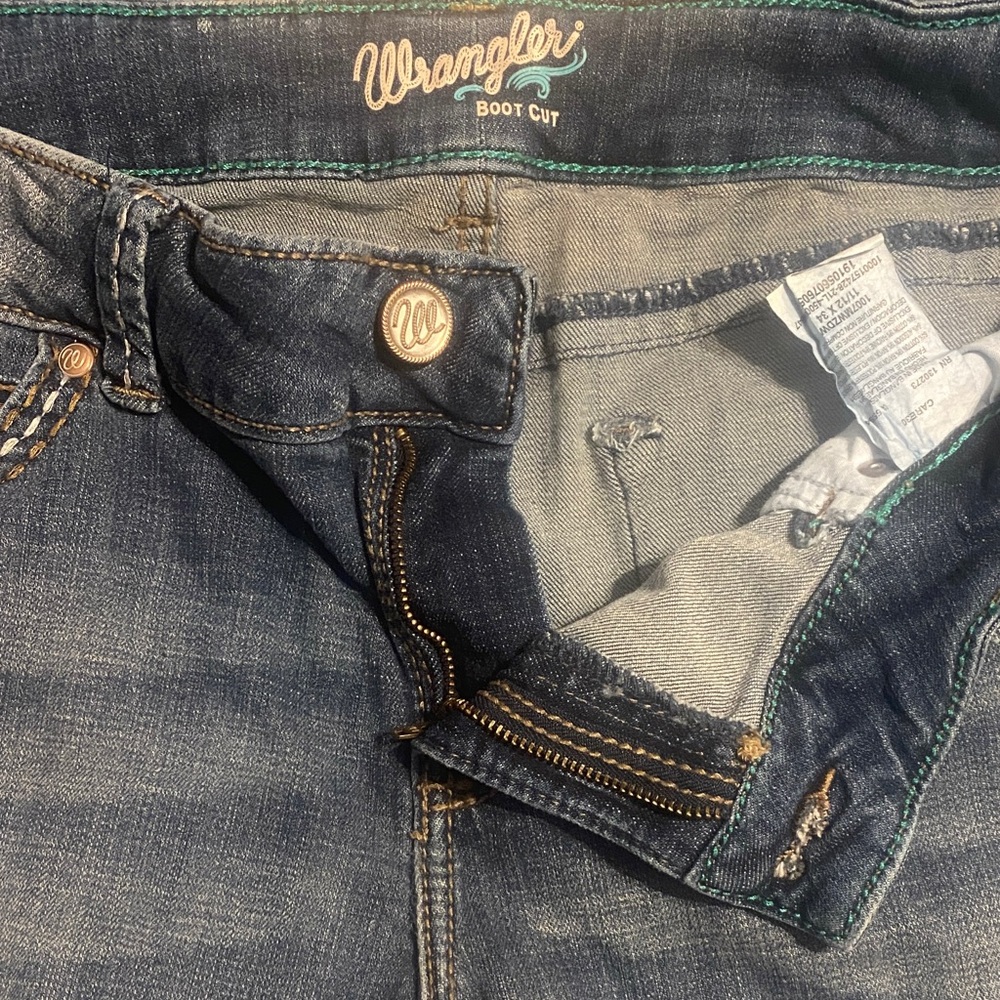 Wrangler Women's Boot Cut Jeans - Dark Blue